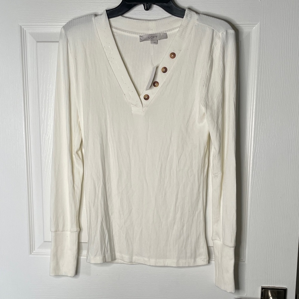 NWT Loft Cream Button-Detail Ribbed V Neck Long Sleeve Top